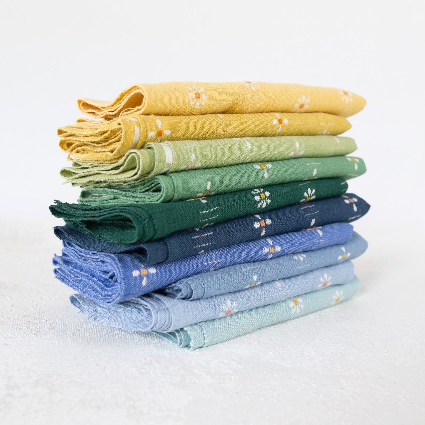 Dove Daisies - Forest Forage Daisies Collection - Fableism Supply Co - FORDAI02DOVE