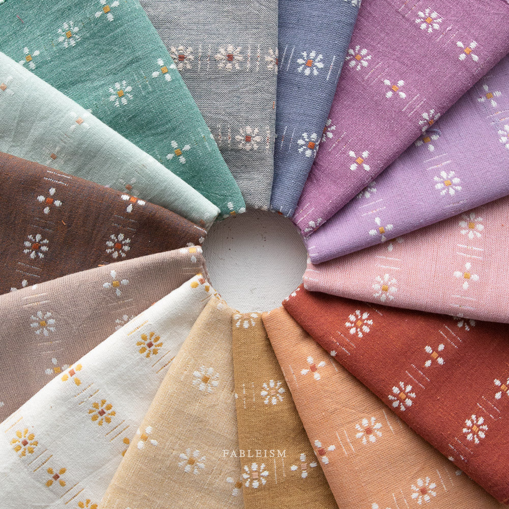 Dove Daisies - Forest Forage Daisies Collection - Fableism Supply Co - FORDAI02DOVE