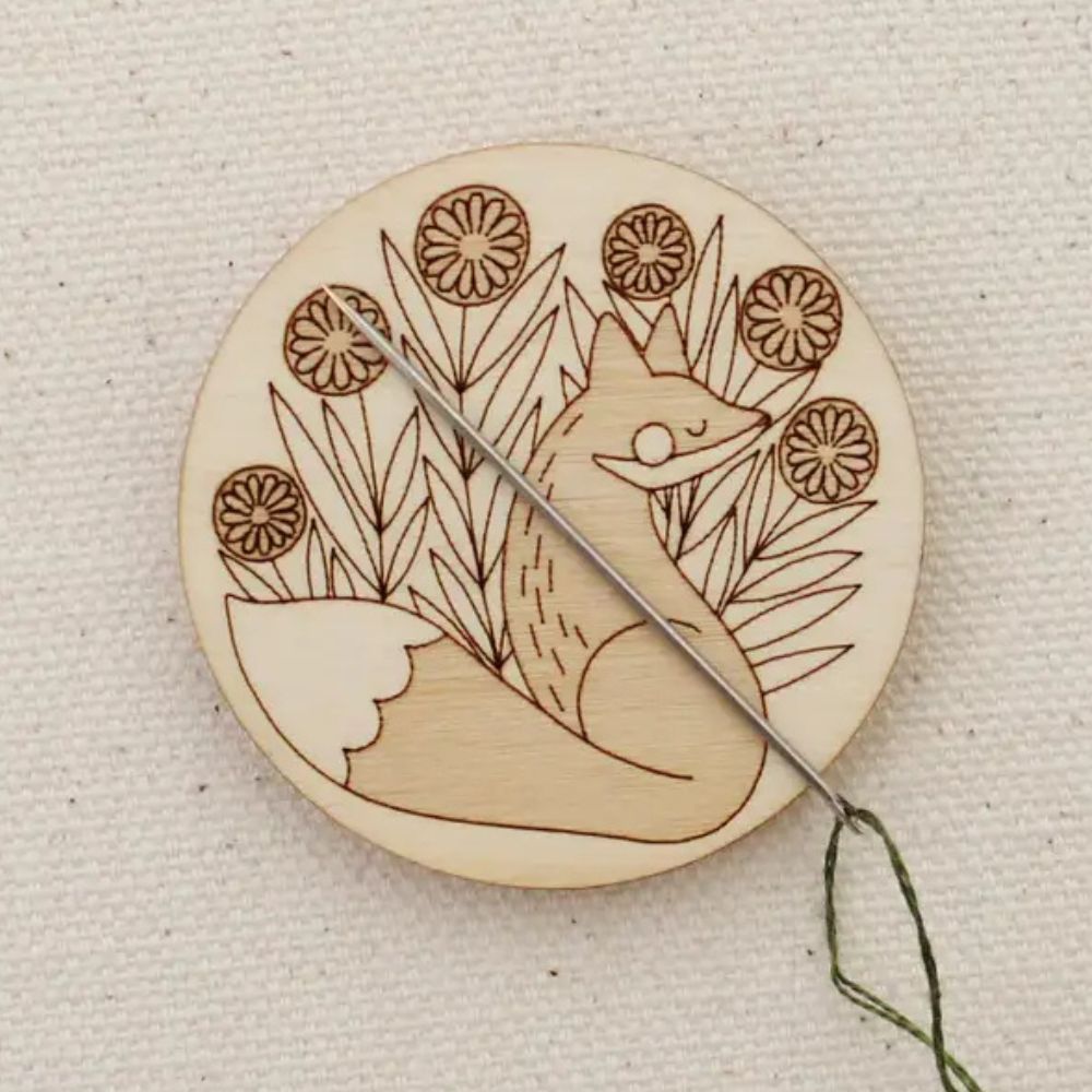 Fox Wooden Magnetic Needle Minder - Oh, Little Wren