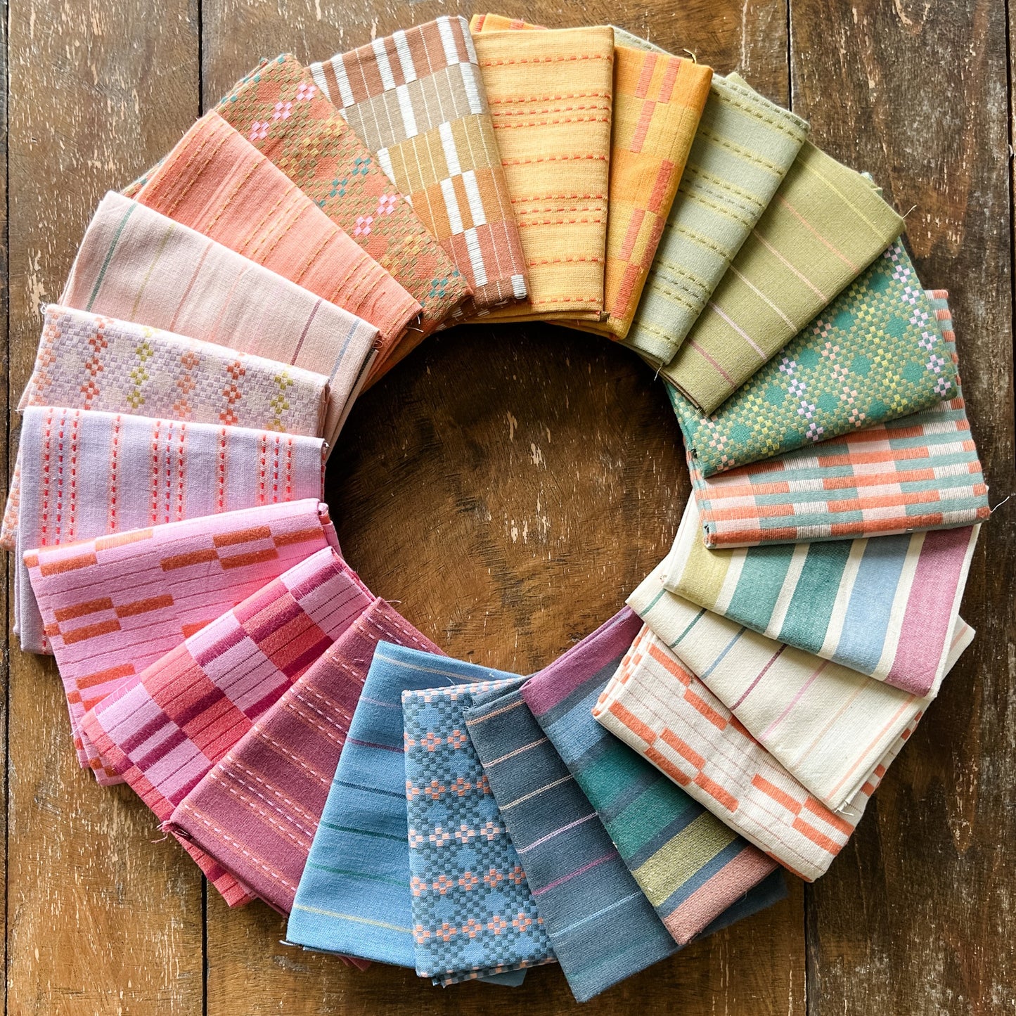 Mary Golden Quilt Kit - Lap Size Mix & Match Version