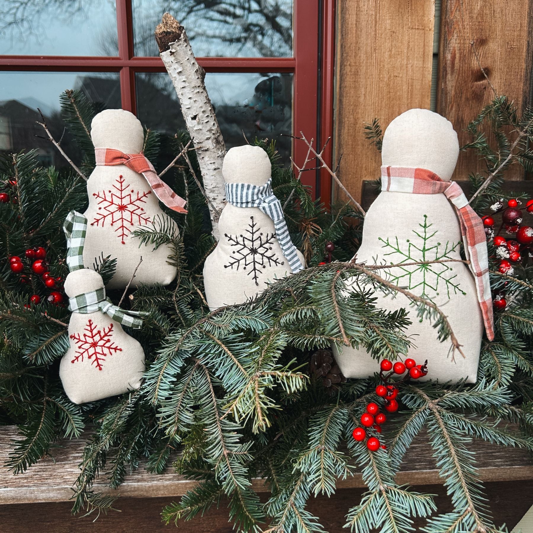 Finn Frost Snowman Plushie Pattern - PDF | Remi Vail Studio